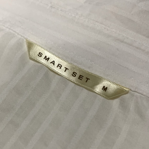 White long sleeve - Picture 6 of 13